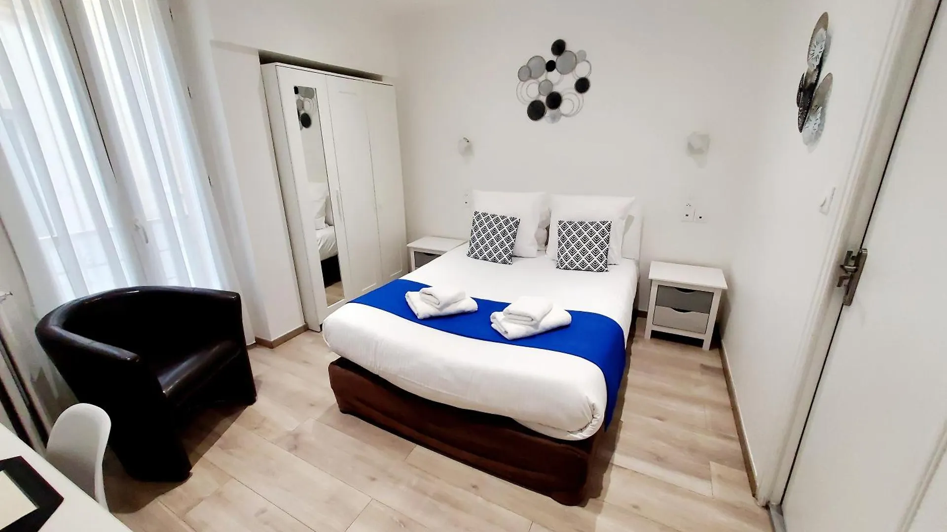 **  Logis Hotel Belle Etoile Vichy Francja